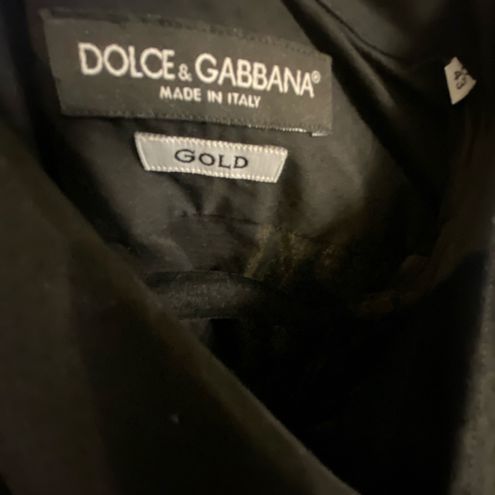 beautiful & elegant shirt Made in Italy from designer Dolce & Gabbana. Size XL .